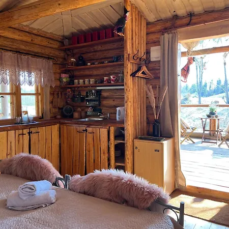 Metsakuurorti Puhkekeskus, Kunksmoor House Vikendica Vaeike-Saerge