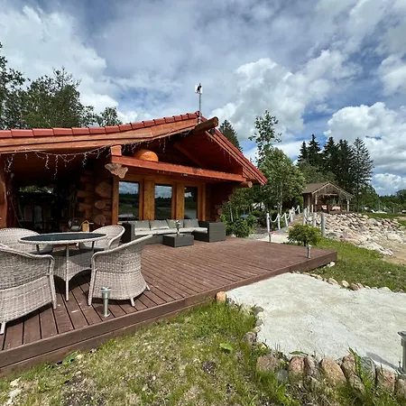 Metsakuurorti Puhkekeskus, Kunksmoor House Semesterbostad Vaeike-Saerge